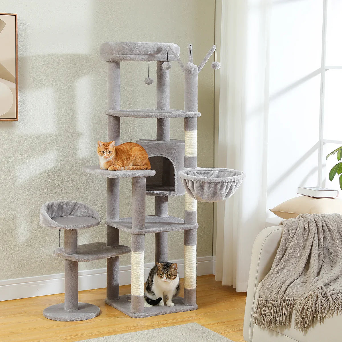 Arbre à chat multi-niveaux en forme de cactus